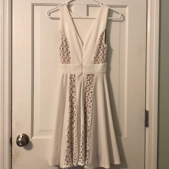 WHITE SPRING DRESS - Picture 2 of 3